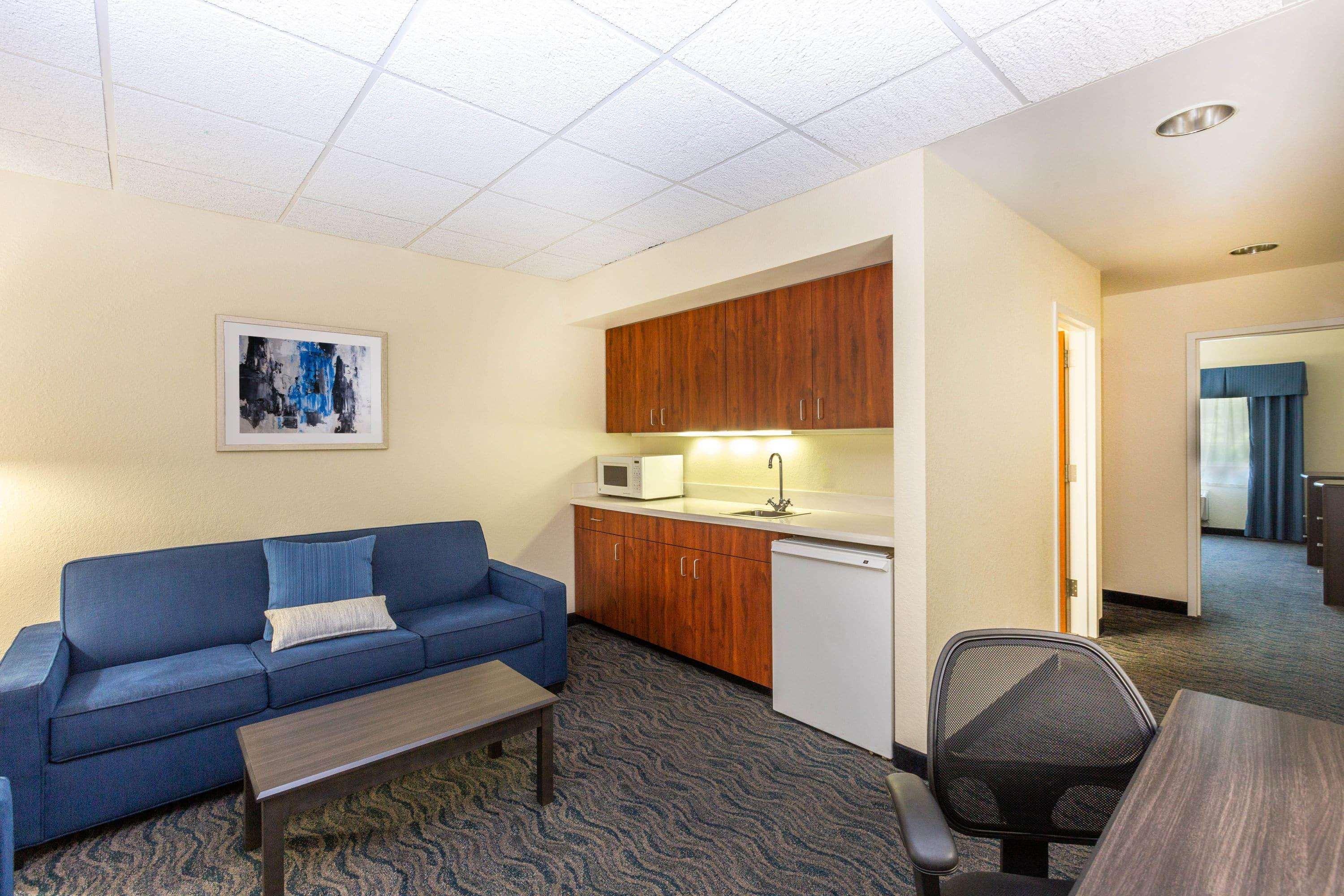 Hotel Baymont By Wyndham Des Moines Airport Extérieur photo